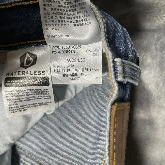 Levi's 501 Jeans Womens W25 L30 Blue Medium Wash Straight Button Fly Classic - Picture 10 of 14